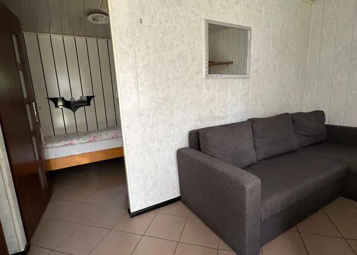 - Letniskowy 2 צ'ארזיקובי